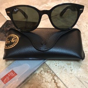 Ray Ban RB4141 Round Wayfarer Sunglasses Black